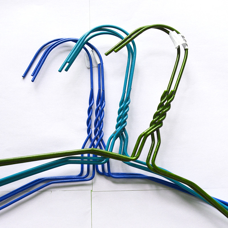 https://m.laundrywirehanger.com/photo/pl32146146-blue_standard_dry_cleaner_coated_18_inch_thin_wire_hangers.jpg
